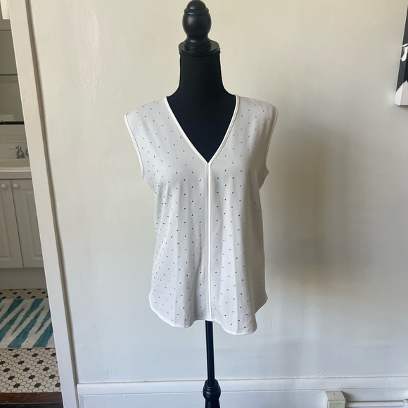 DKNY White V Neck Silver Studded Top Size XS - Picture 2 of 9
